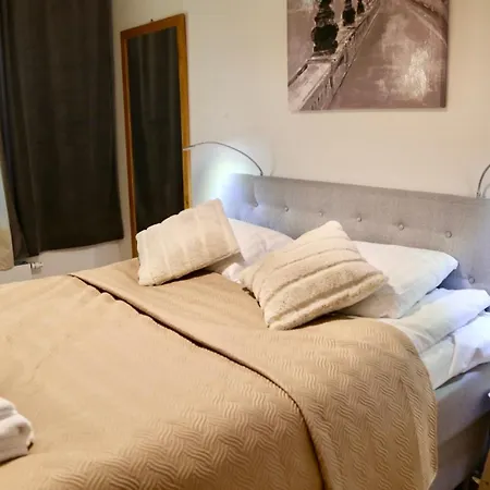 Snowy Hill B * Rovaniemi