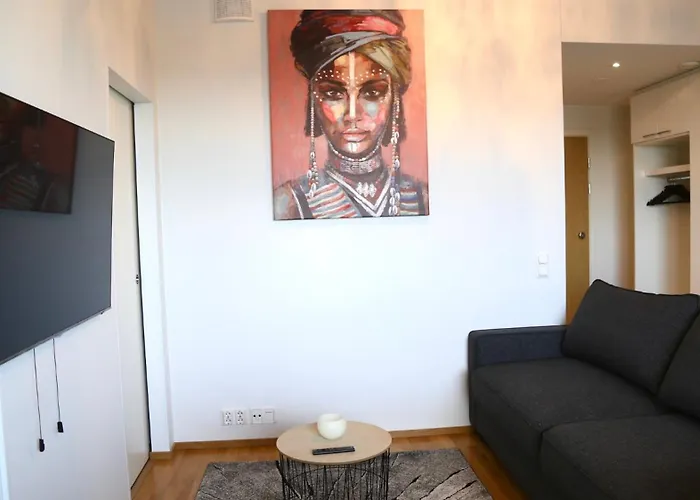 Snowy Hill B アパート