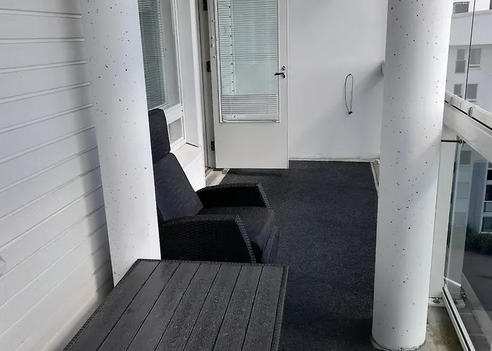 Snowy Hill B アパート *